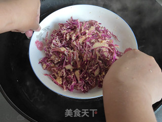 无油少盐粉蒸紫甘蓝的做法步骤：5