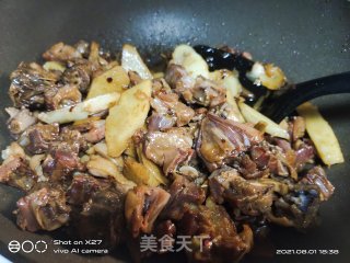 嫩姜烧腊鸭的做法步骤：6
