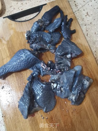 乌鸡板栗汤的做法步骤：3
