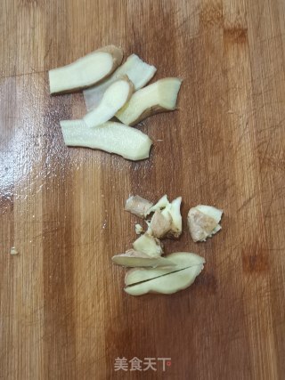 乌鸡板栗汤的做法步骤：4