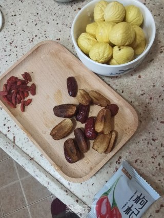 乌鸡板栗汤的做法步骤：12