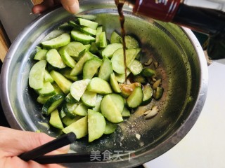 凉拌旱黄瓜的做法步骤：5