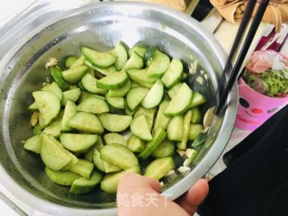 凉拌旱黄瓜的做法步骤：6