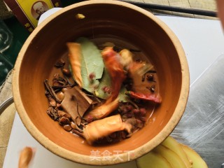砂锅红烧肉炖豆腐的做法步骤：1