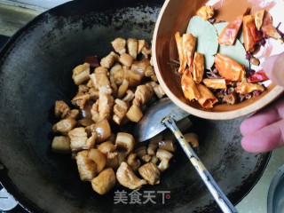 砂锅红烧肉炖豆腐的做法步骤：7