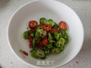 豇豆炒腊肠的做法步骤：2