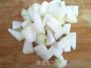 烤肠烧冬瓜的做法步骤：1