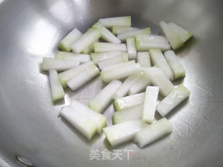 烤肠烧冬瓜的做法步骤：3