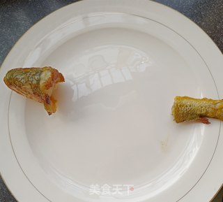 盐焗黄花鱼的做法步骤：19