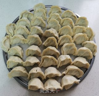 豆角鸡蛋素馅饺子的做法步骤：16