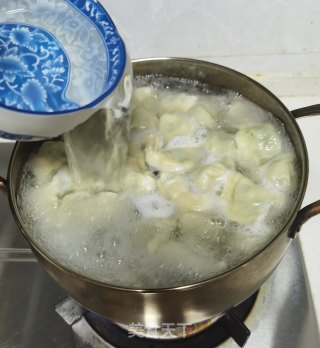 豆角鸡蛋素馅饺子的做法步骤：18