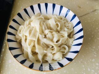 鸡蛋西红柿手擀面的做法步骤：12