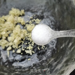 “鸡蛋”蛋皮拌绿豆芽的做法步骤：13