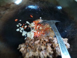 香菜炒牛肉的做法步骤：4