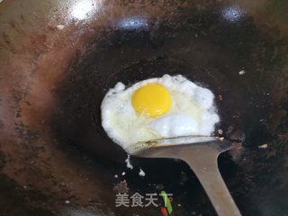蛋炒粉的做法步骤：2