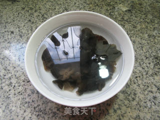 黑木耳黄瓜拌鸡胸肉的做法步骤：7