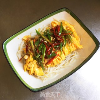 蛋皮拌豆芽的做法步骤：7