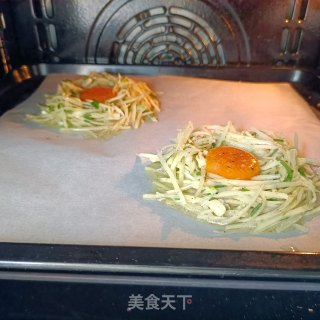 “鸡蛋”烤土豆鸟巢蛋的做法步骤：13