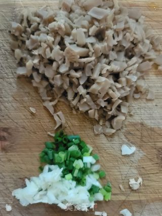 香葱菜脯蛋的做法步骤：2