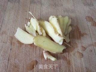 鲫鱼粉汤的做法步骤：3
