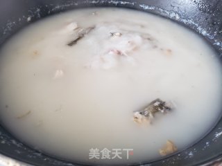 鲫鱼粉汤的做法步骤：6