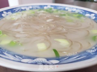 鲫鱼粉汤的做法步骤：10
