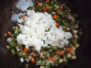 豆角蛋炒饭的做法步骤：8