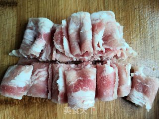 孜然牛肉炒圆葱的做法步骤：3