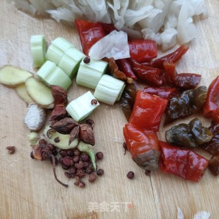酸包菜烧肉片的做法步骤：7