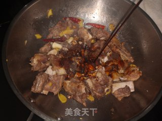 红烧牛排的做法步骤：2