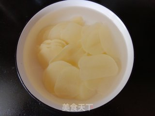 凉拌土豆片的做法步骤：2
