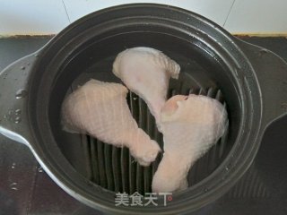凉拌鸡腿的做法步骤：2