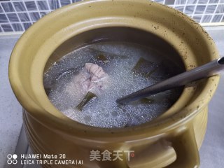 海带排骨汤的做法步骤：3
