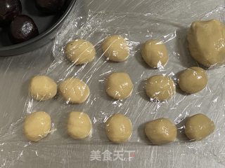 广式月饼之万能饼皮配方，馅料随意搭配，一看就会！的做法步骤：7
