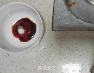 青椒火腿炒土豆的做法步骤：2