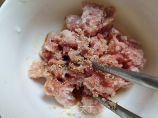鸡蛋肉饼羹的做法步骤：1