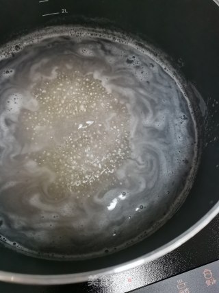 杨枝甘露的做法步骤：1