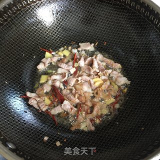 杏鲍菇炒肉的做法步骤：4