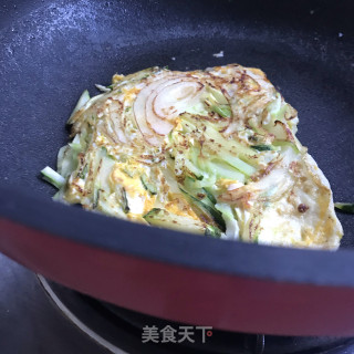 黄瓜洋葱鸡蛋饼的做法步骤：8