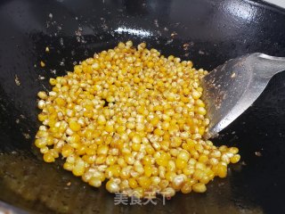 炒玉米粒的做法步骤：3