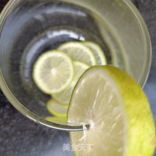 柠檬冰红茶的做法步骤：7