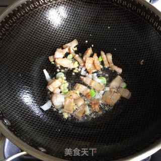油菜木耳豆腐汤的做法步骤：1