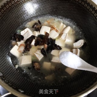 油菜木耳豆腐汤的做法步骤：4