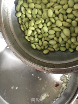 酱焖鲜毛豆的做法步骤：4