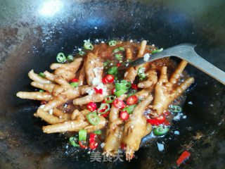 香辣鸡爪的做法步骤：10