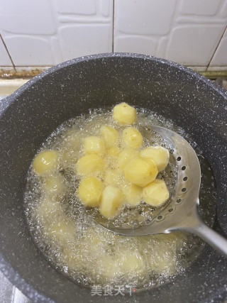 干锅鸡翅土豆的做法步骤：3