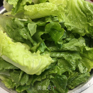 蒜蓉浇汁生菜的做法步骤：1