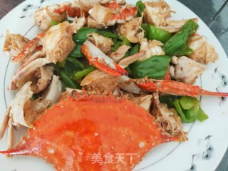 梭子蟹炒青椒的做法步骤：15