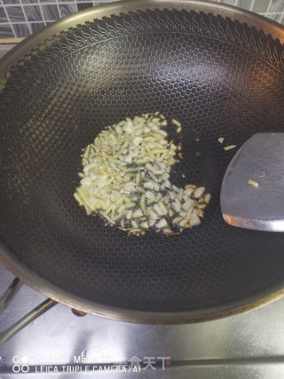 紫苏焖鱼的做法步骤：3