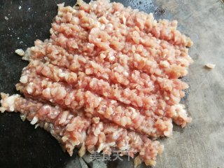 肉末炒茄子豆角的做法步骤：1